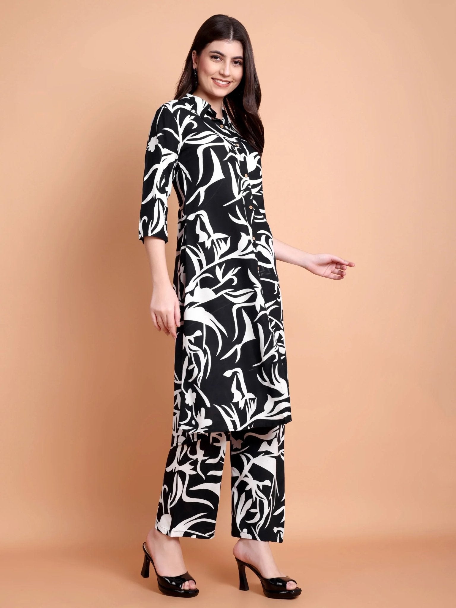 Abstract Printed Shirt Collar Pure Cotton A-Line Kurta with Trousers
