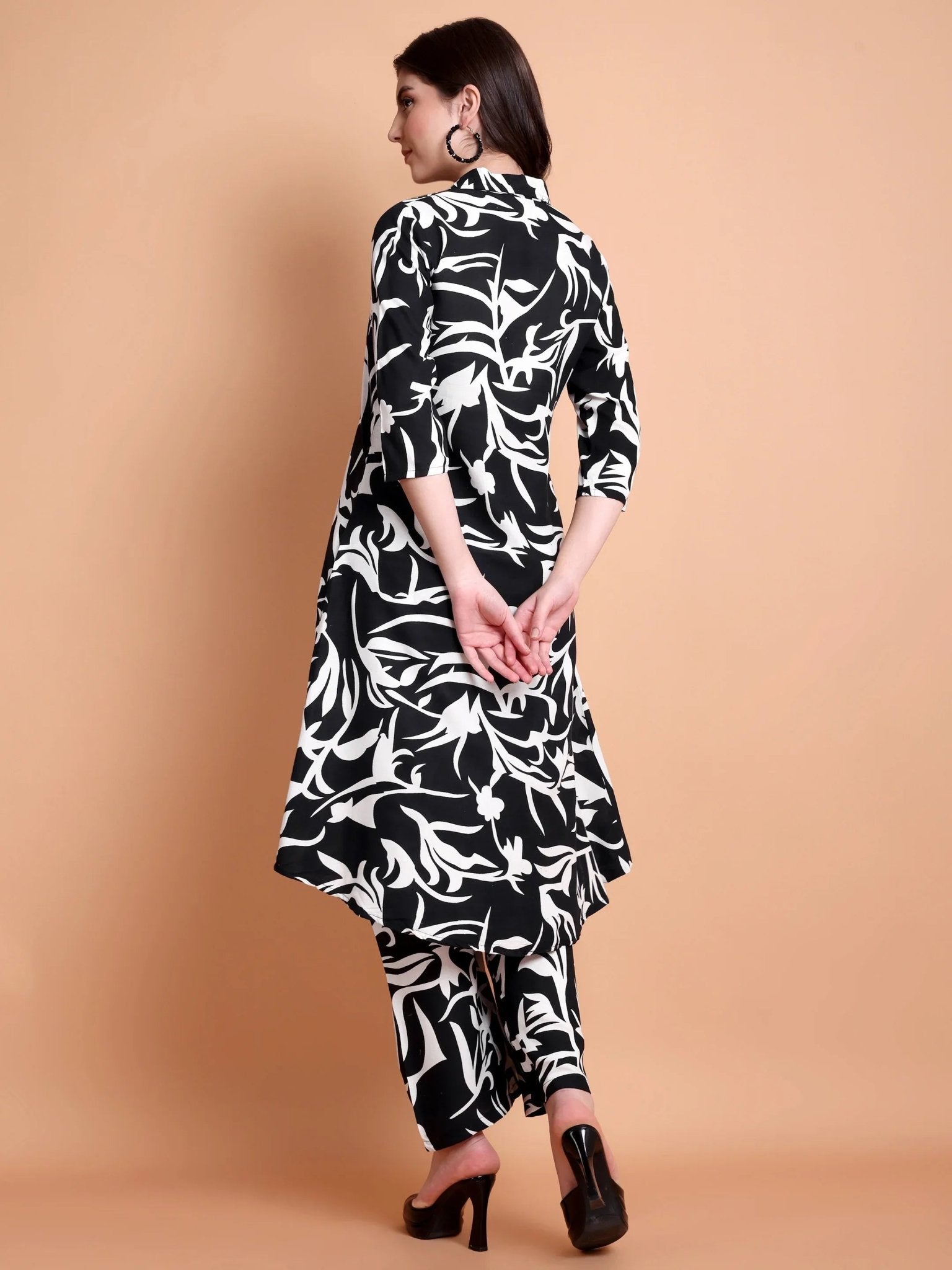 Abstract Printed Shirt Collar Pure Cotton A-Line Kurta with Trousers