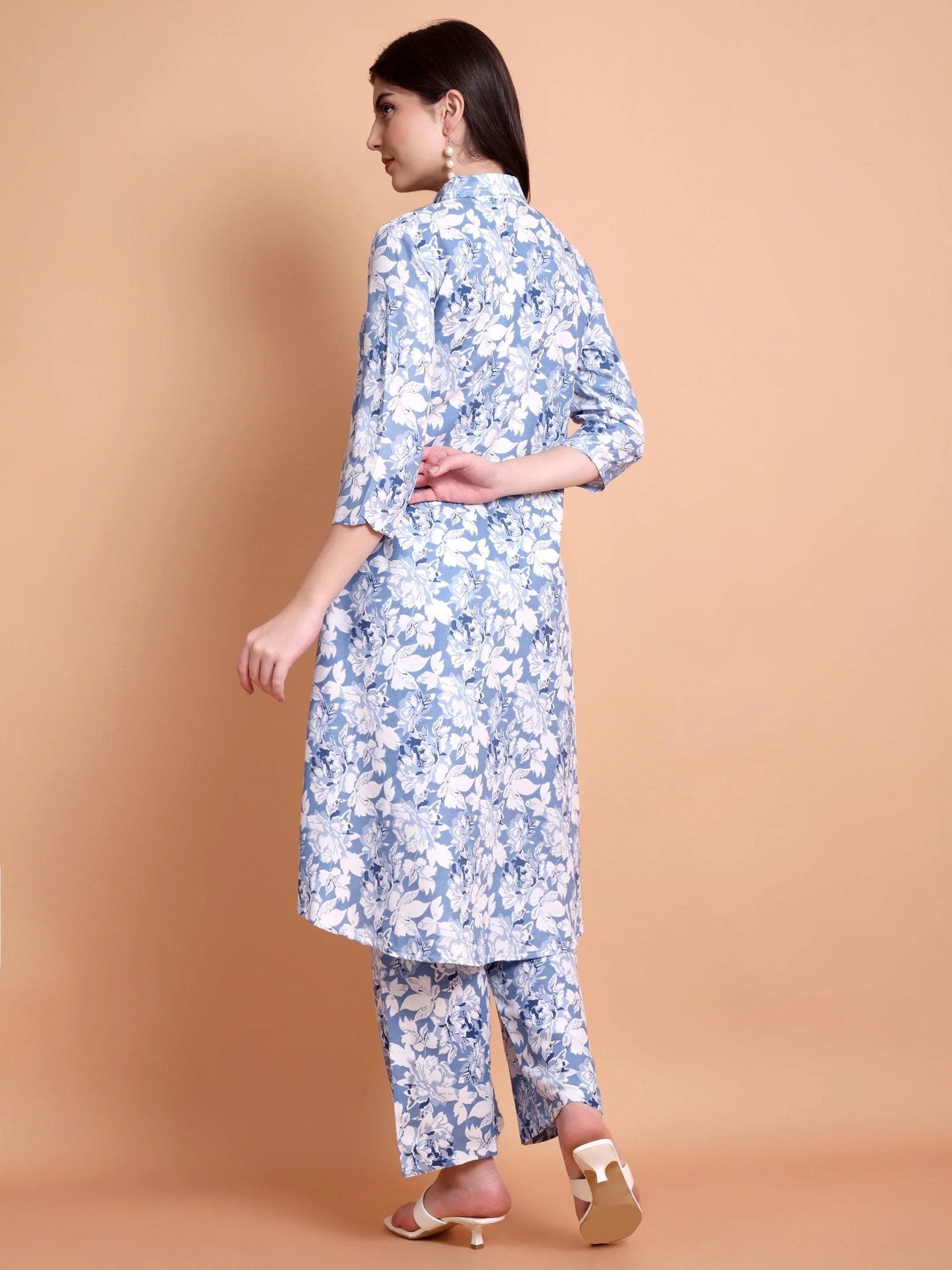 Blue Floral Printed Cotton Kurta with Trouser