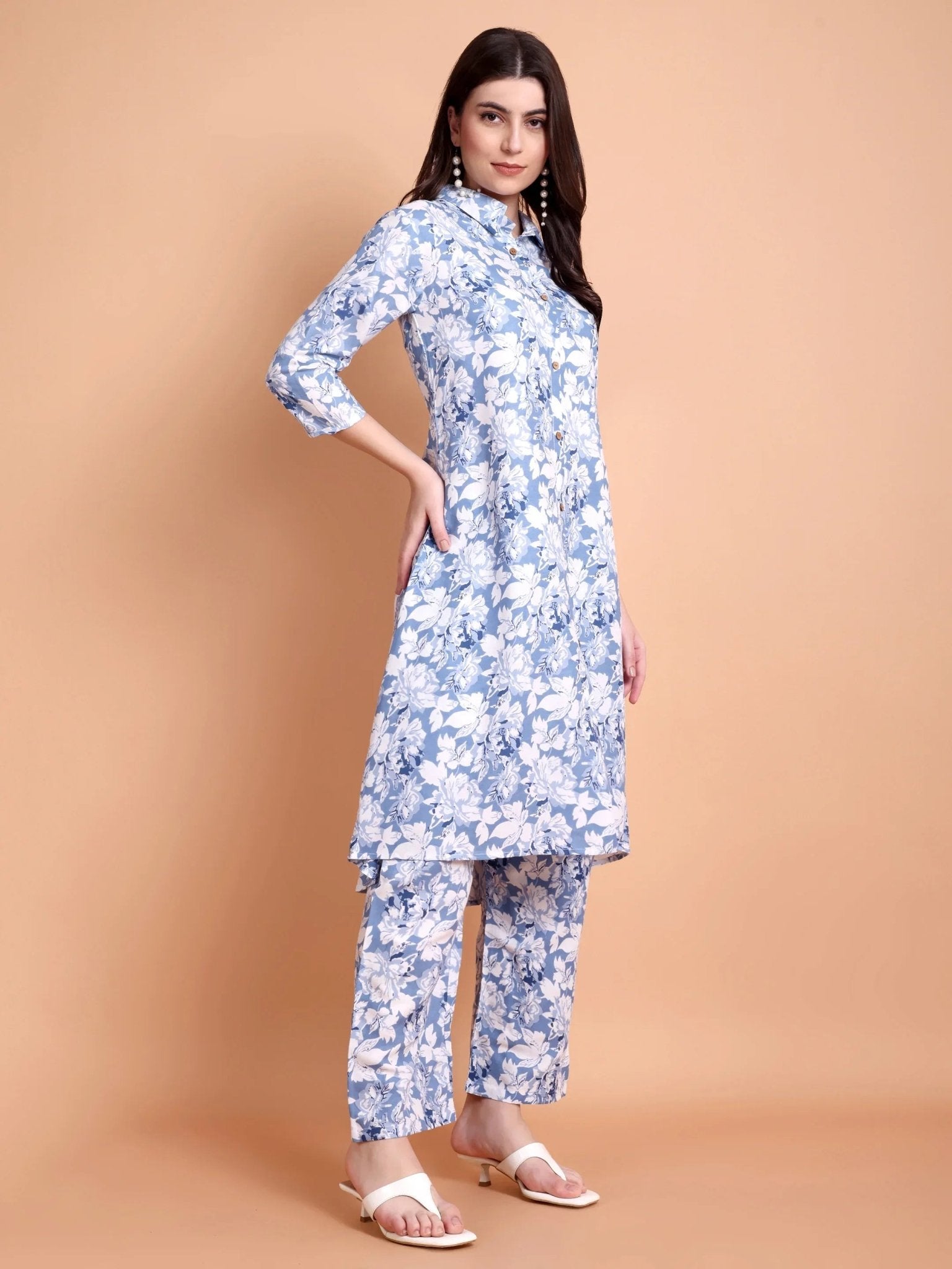 Blue Floral Printed Cotton Kurta with Trouser