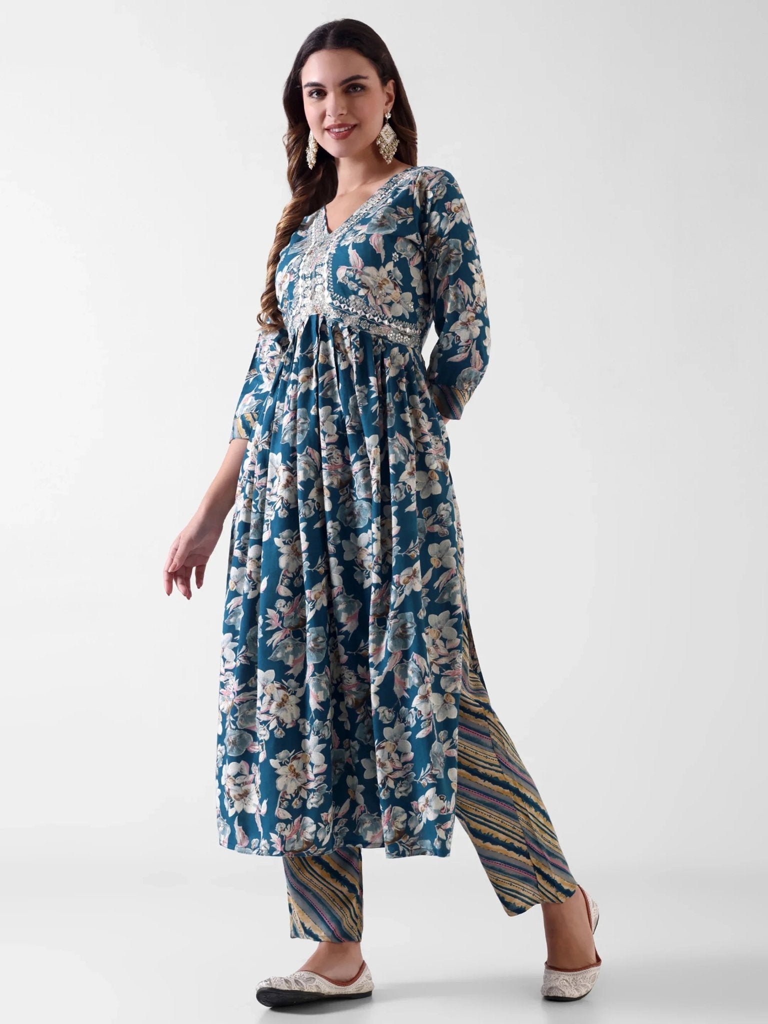 Cotton and Rayon Mix Nyra Cut Suit