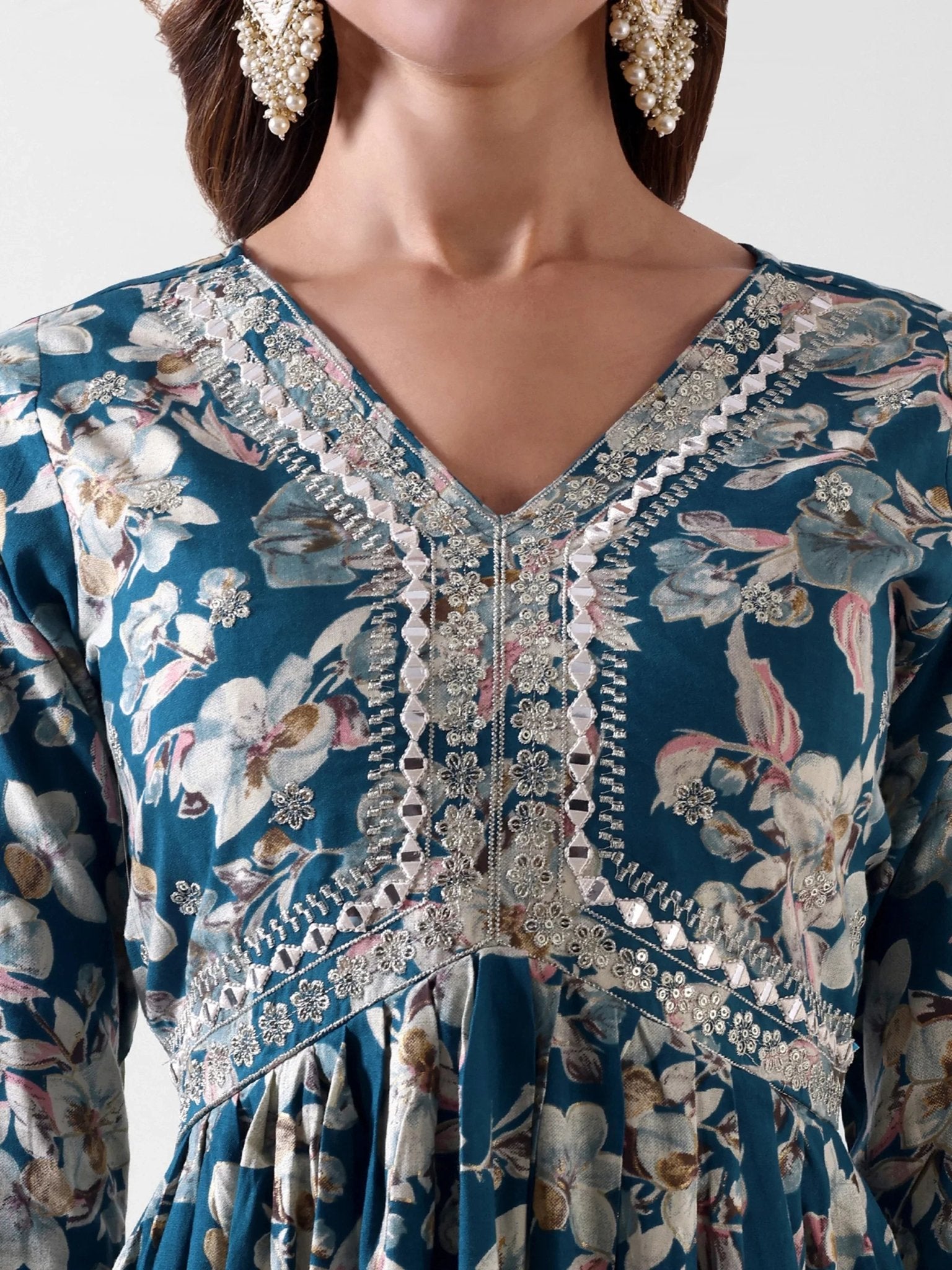 Cotton and Rayon Mix Nyra Cut Suit