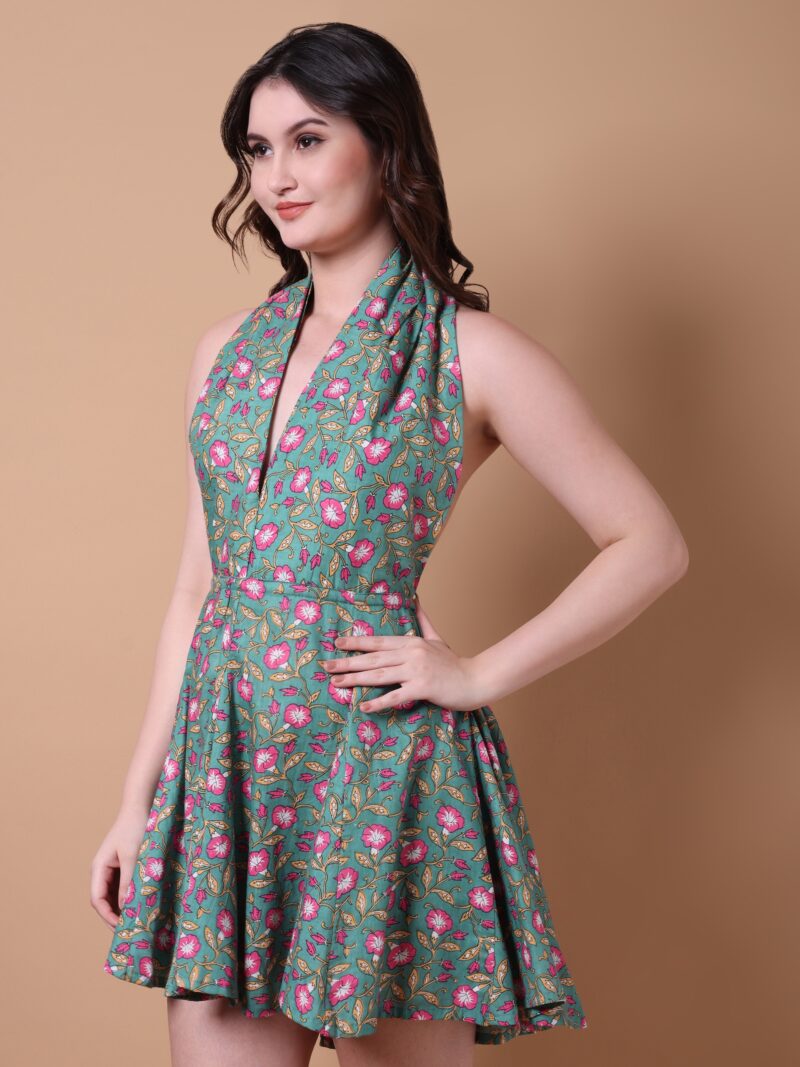 Backless Halter Neck Fit - Pashet