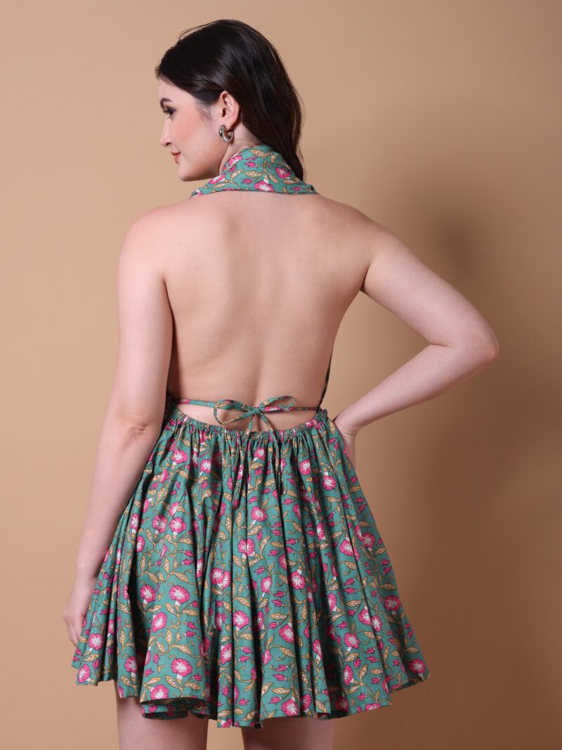 Backless Halter Neck Fit - Pashet